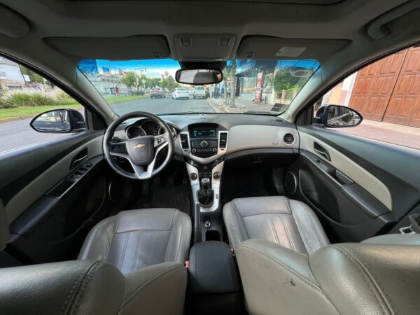 Chevrolet Cruze LTZ 1.8 - Image 5