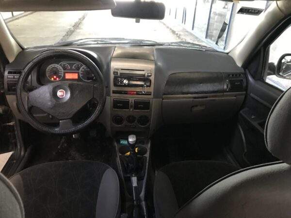 Fiat Siena Essence 1.6 - Image 5