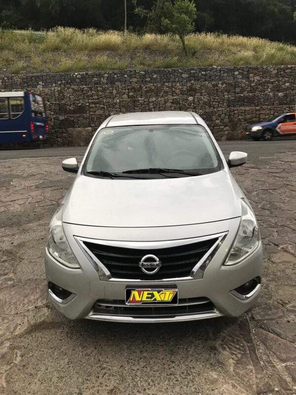 Nissan Versa Advance 1.6