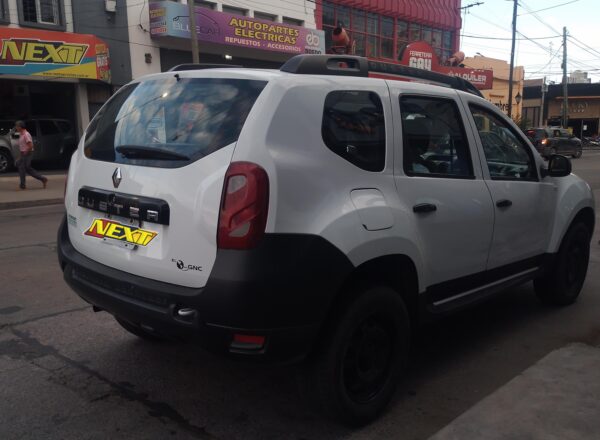 Renault Duster PH2 Expression 1.6 4x2 - Image 3