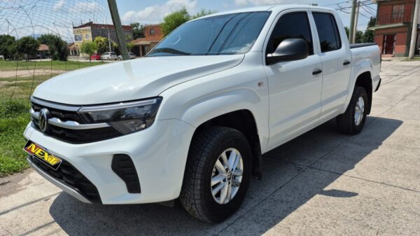 Volkswagen Amarok Trendline TDI MT 4X2 - Image 4