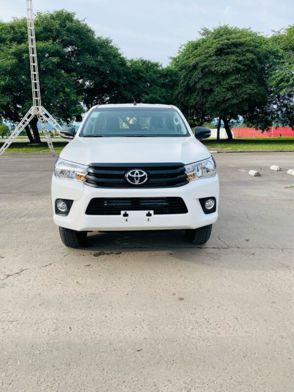 Toyota Hilux 2.4 4x2 DX PACK