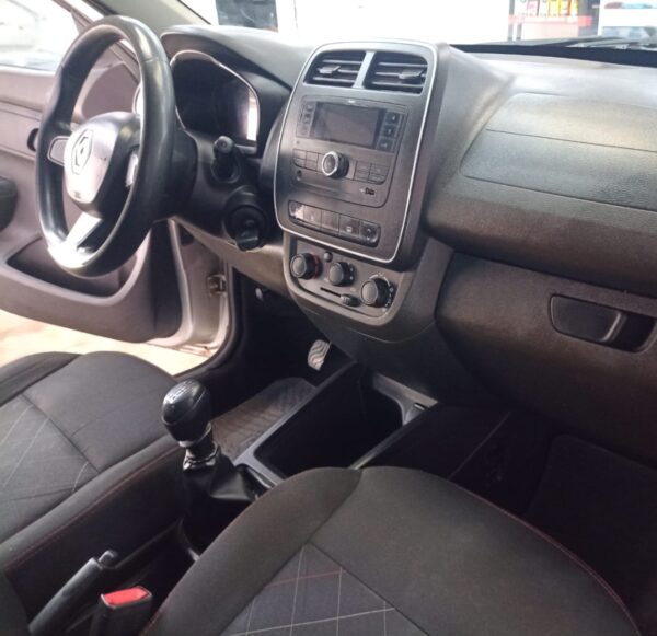 Renault Kwin zen 1.0 - Image 5