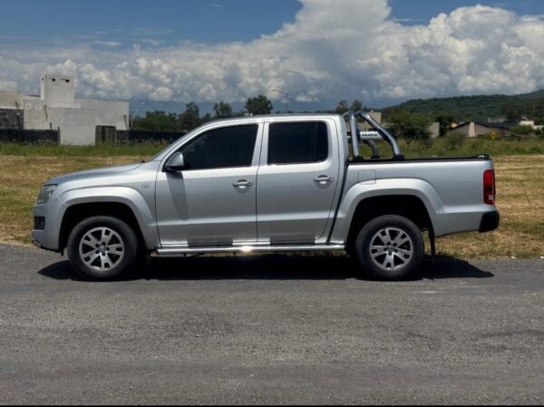 Volkswagen Amarok Trendline AT - Image 4