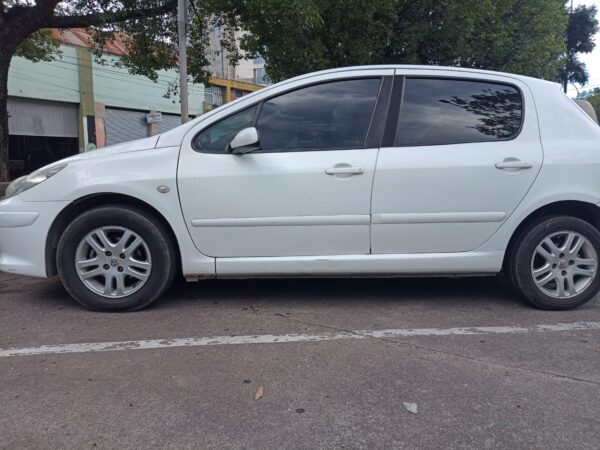 Peugeot 307 1.6 - Image 2