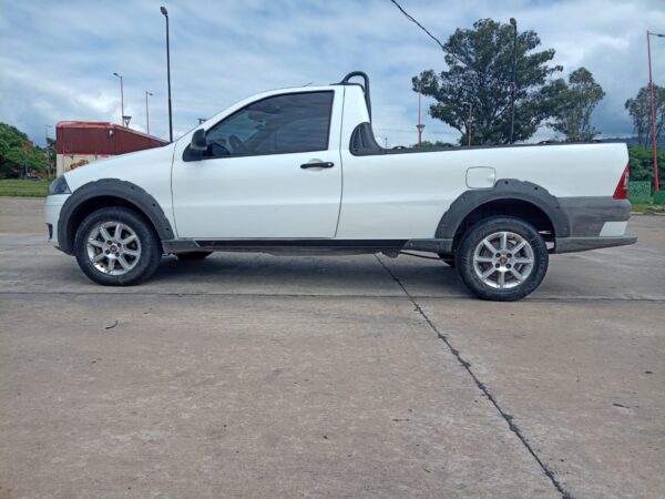 Fiat Strada Trekking 1.4  - Image 3