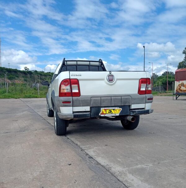 Fiat Strada Trekking 1.4  - Image 5