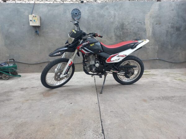 Motomel Skua 250cc pro