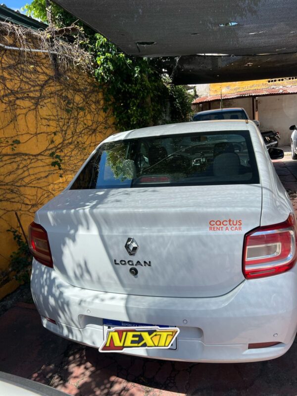Renault Logan Zen 1.6 sedan 4P - Image 4