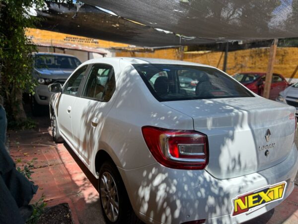 Renault Logan Zen 1.6 sedan 4P - Image 3