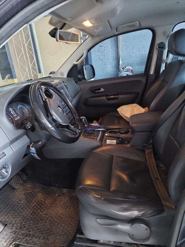 Volkswagen Amarok Highline 4x2 Pack 2.0 At - Image 8