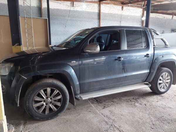 Volkswagen Amarok Highline 4x2 Pack 2.0 At - Image 4