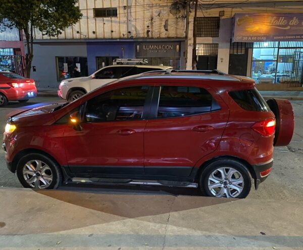 Ford Eco Sport Titanium 1.6L MT N - Image 4