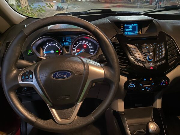 Ford Eco Sport Titanium 1.6L MT N - Image 8
