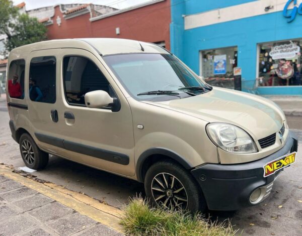 Renault Kangoo AUTH.PLUS 1.5 DA AA CD PK 2P - Image 3