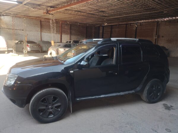 Renault Duster 4x2 Confort 1.6 - Image 4