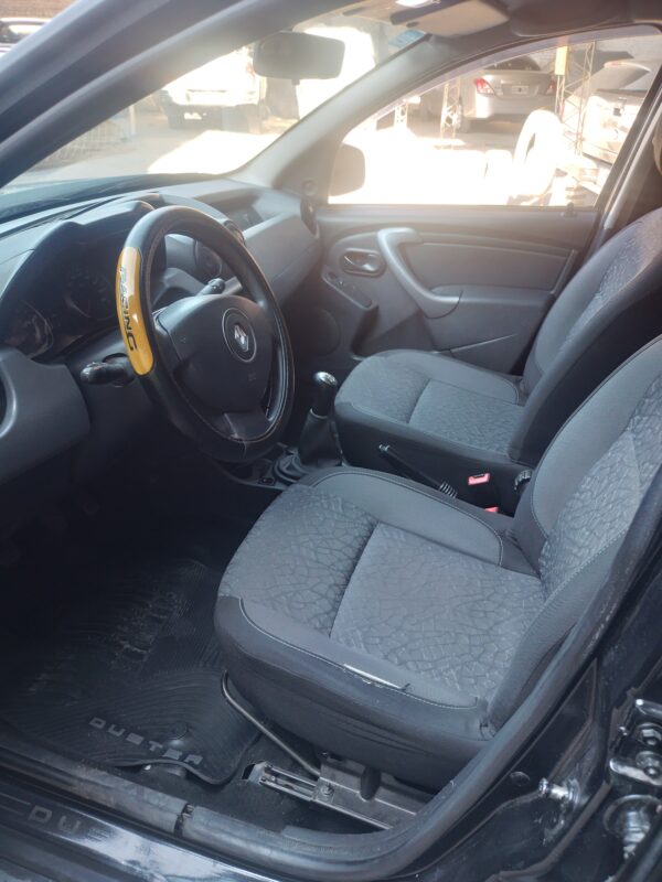 Renault Duster 4x2 Confort 1.6 - Image 8