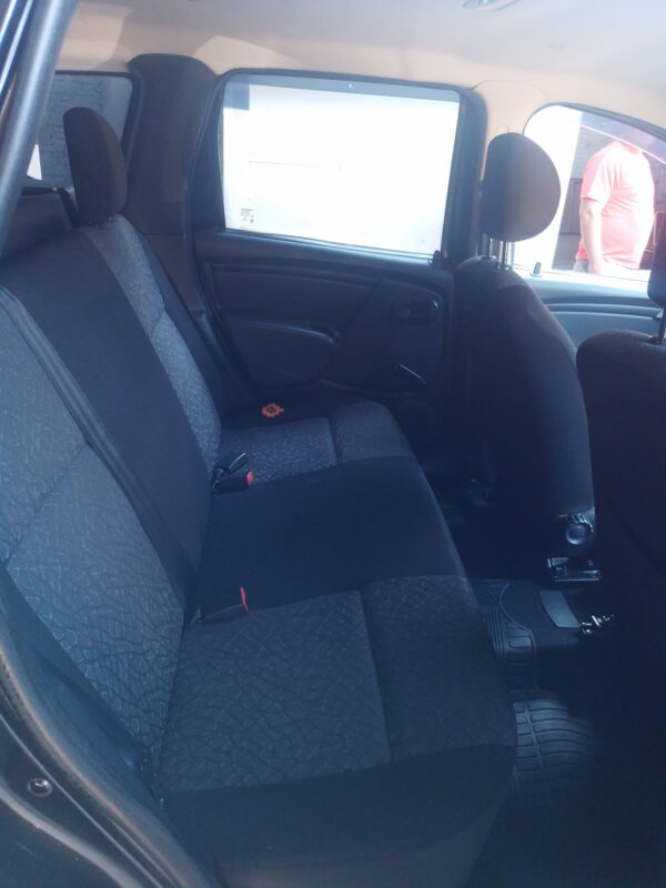 Renault Duster 4x2 Confort 1.6 - Image 9