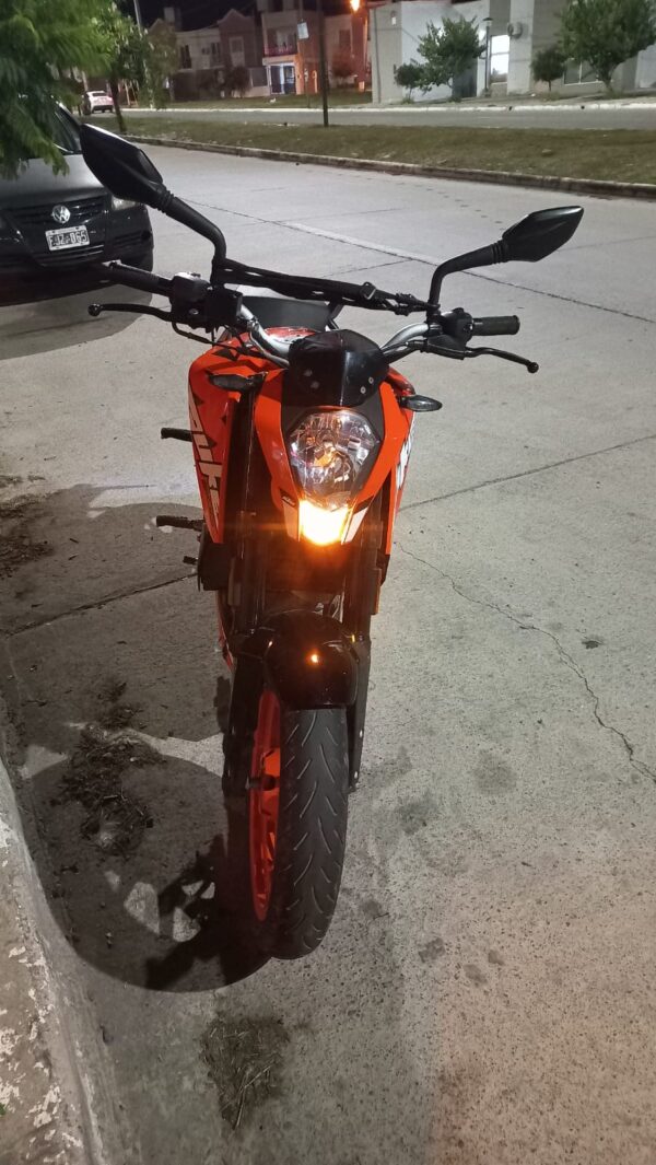 KTM Duke 200 - Image 5
