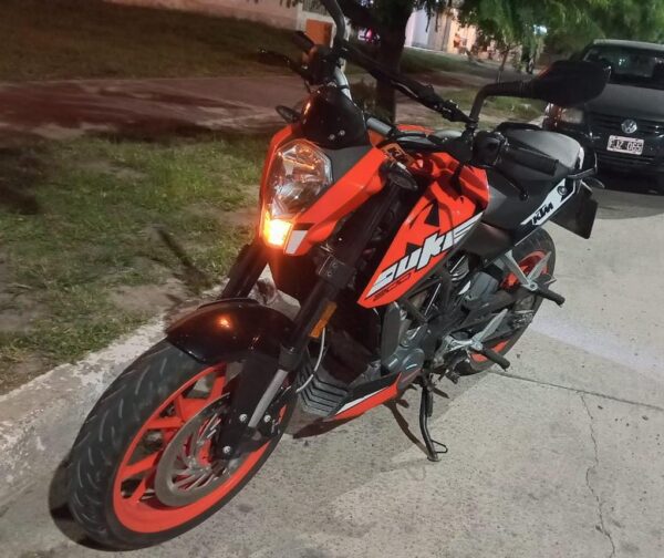 KTM Duke 200 - Image 2