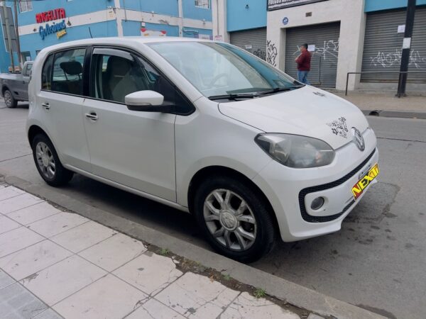 Volkswagen High UP! 1.0 MPI - Image 4