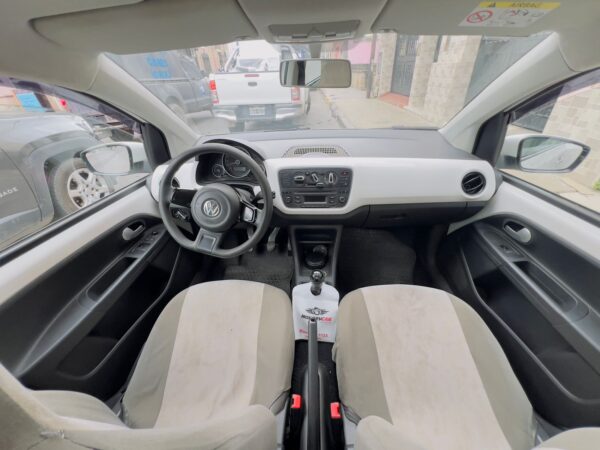 Volkswagen High UP! 1.0 MPI - Image 7