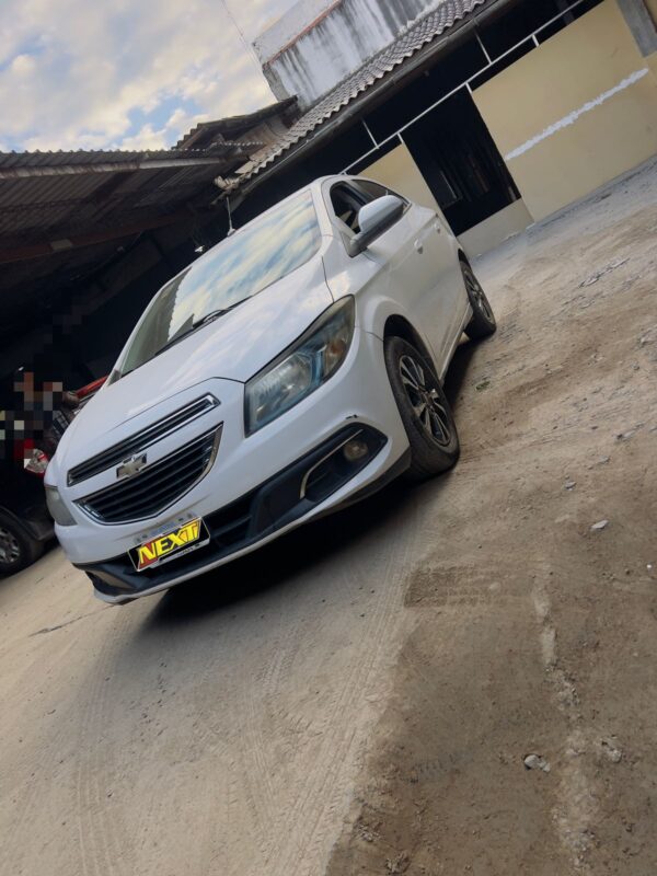 Chevrolet Onix 1.4 LTZ - Image 10