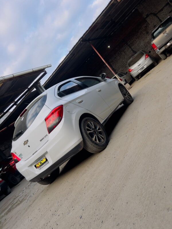 Chevrolet Onix 1.4 LTZ - Image 7