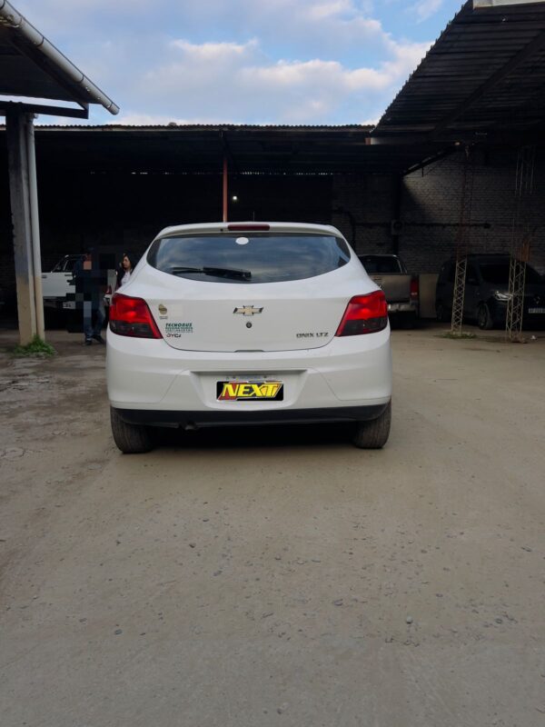 Chevrolet Onix 1.4 LTZ - Image 8