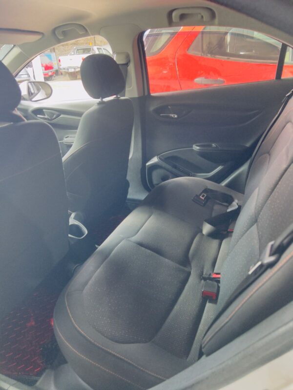Chevrolet Onix 1.4 LTZ - Image 2