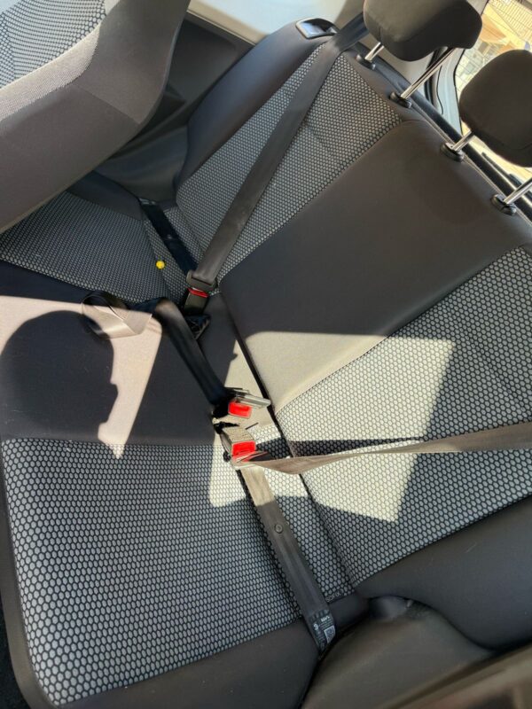 Volkswagen Up! Move 1.0 MPI - Image 2