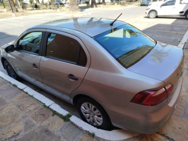 Volkswagen Voyage Trendline 1.6 MSI - Image 3