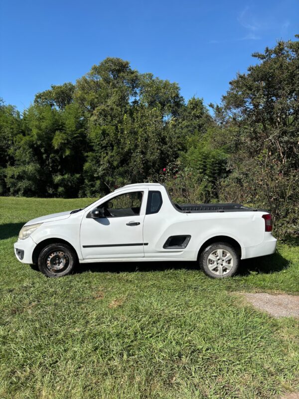 Chevrolet Montana LS AA 1.8 - Image 2