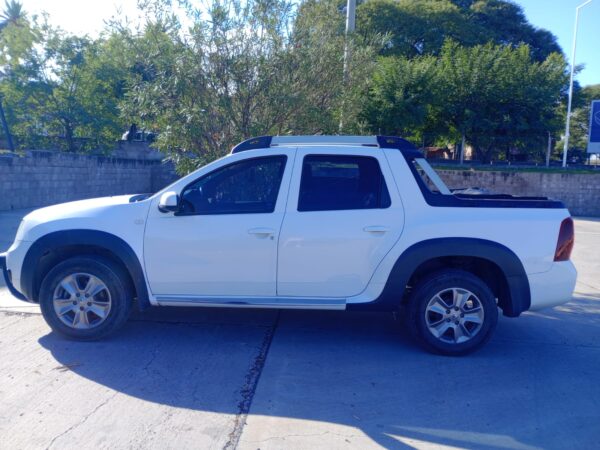Renault Duster Oroch Outsider Plus 2.0