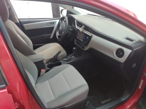 Toyota Corolla XWI 1.8 CVT - Image 3