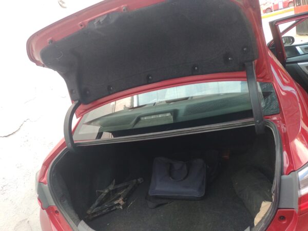 Toyota Corolla XWI 1.8 CVT - Image 6