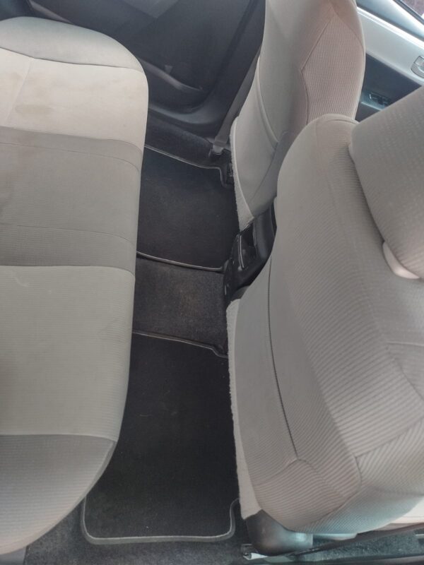 Toyota Corolla XWI 1.8 CVT - Image 8