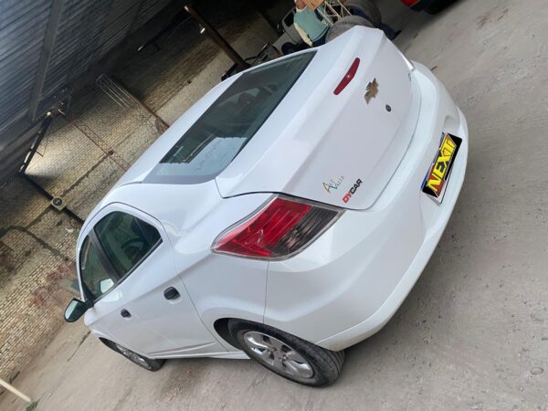 Chevrolet Prisma Joy 4P 1.4 N LS MT - Image 4