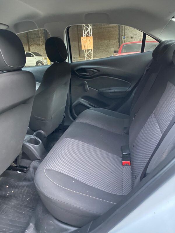 Chevrolet Prisma Joy 4P 1.4 N LS MT - Image 8
