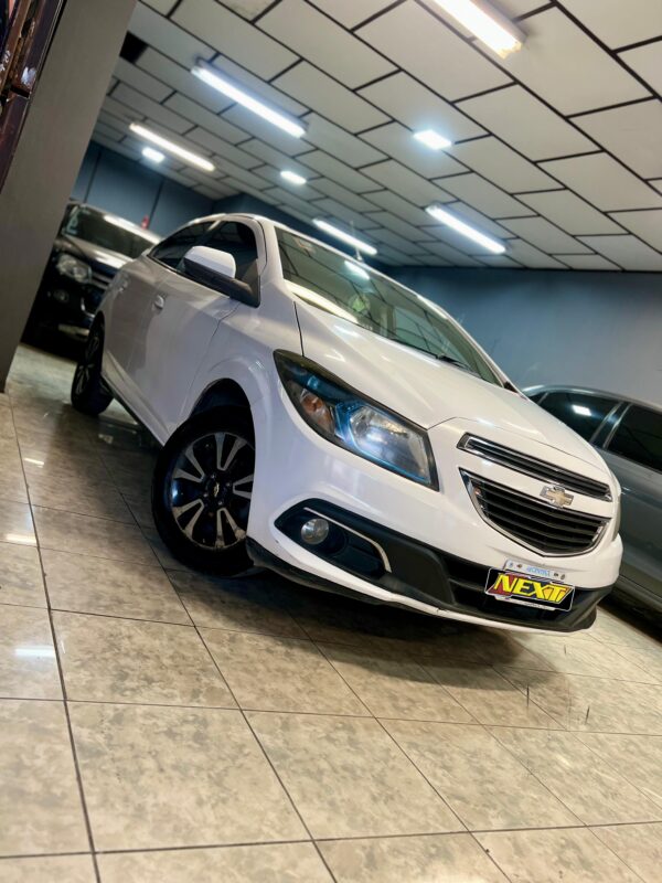 Chevrolet Onix 1.4 LTZ –  2013 - Imagen 2