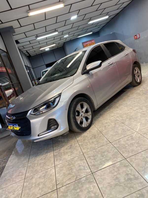 Chevrolet Onix Premier 1.0T – 2021 - Imagen 3