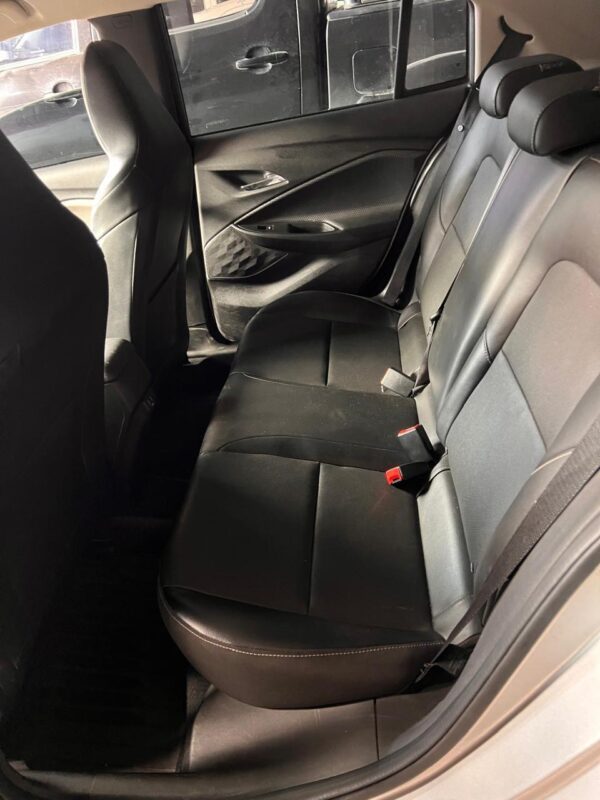 Chevrolet Onix Premier 1.0T – 2021 - Imagen 9