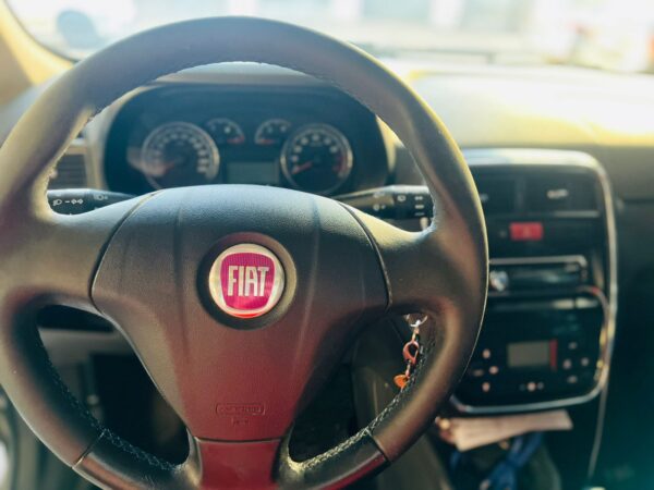 Fiat Punto HLX 1.8 – Año 2010 - Imagen 11