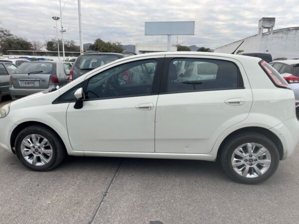 Fiat Punto Attractive 1.4 – 2015 - Imagen 2
