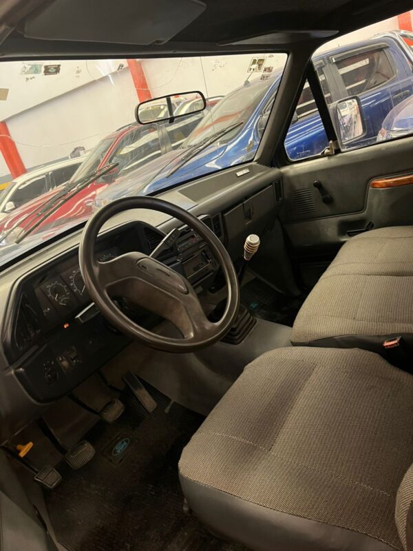 Ford F-100 XL – 1998 - Imagen 5