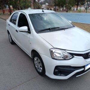 Toyota Etios 1.5 X 4P – 2022