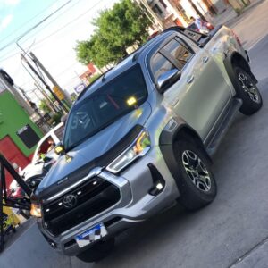Toyota Hilux SRX 4x4 2.8 TDI – 2023